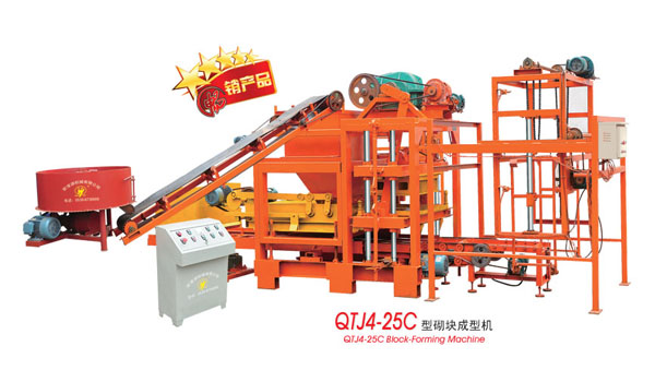 全自動(dòng)免燒磚機(jī)料車停在?？蛏喜荒軇?dòng)解決方法